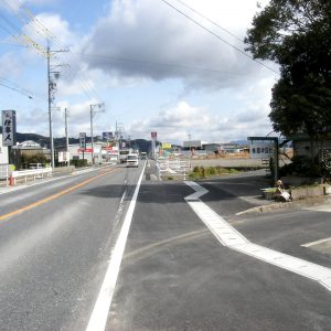 一般県道信楽上野線　道路交通安全対策（歩道工）工事